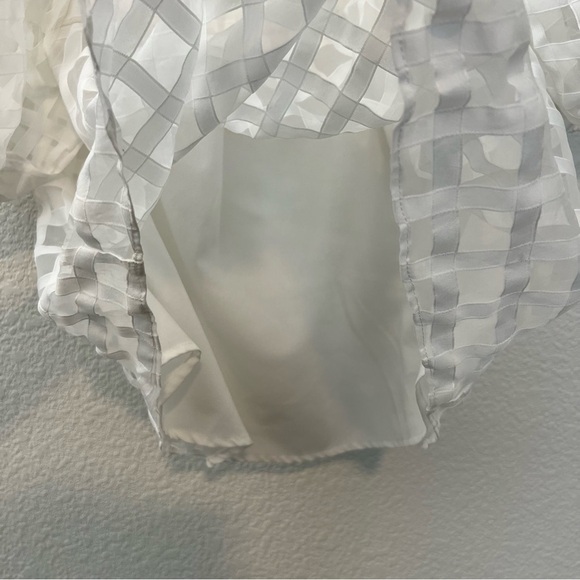 English Factory White Grid Pattern Puff Sleeve Organza Top- Size Extra Small - Picture 11 of 14
